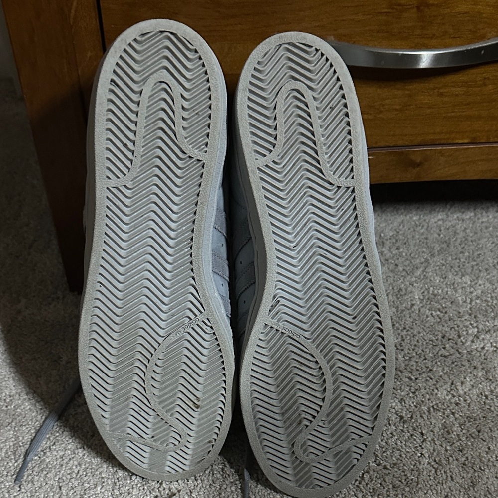 Adidas Men's Light Gray High-Top Sneakers - Picture 5 of 7